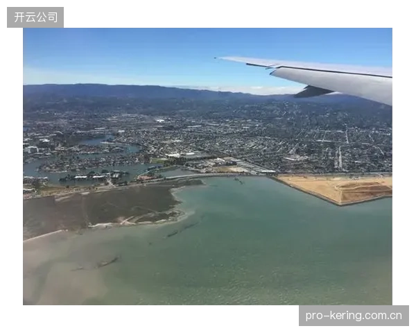 美加墨三国场地草坪种类和气候差异巨大，挪威队需做好充分的场地适应性训练，以降低非战斗性损耗。